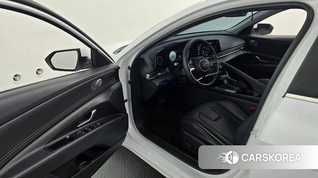 Hyundai Avante (CN7) 2022 Белый из Кореи, фото 2