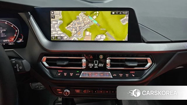 BMW 1 Series (F40) 2023 Черный из Кореи, фото 2