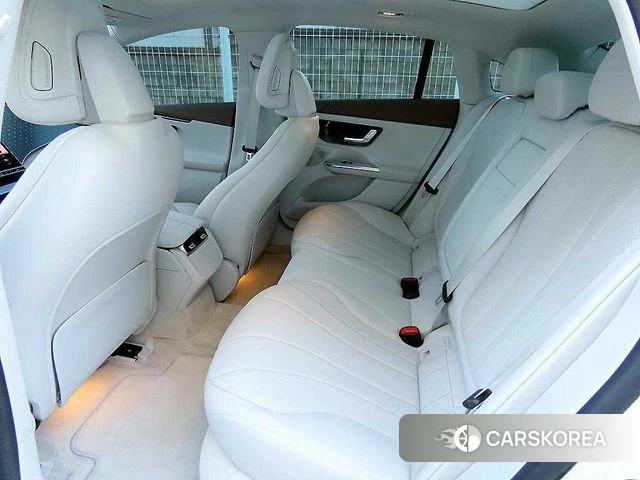 Mercedes-Benz EQE V295 2023 Белый из Кореи, фото 2