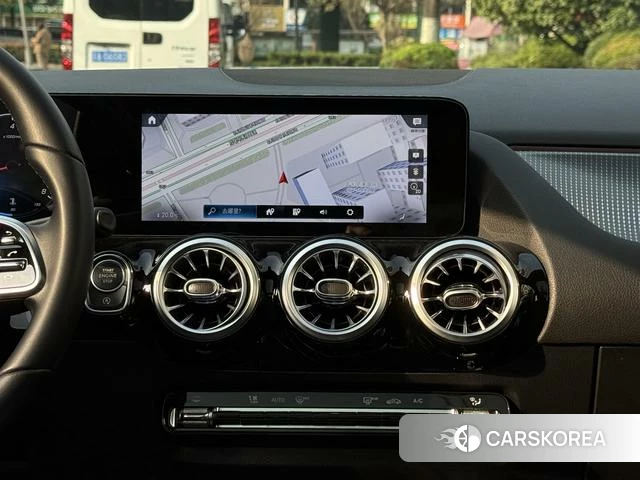 Mercedes-Benz B-class 2023 Белый из Китая, фото 2
