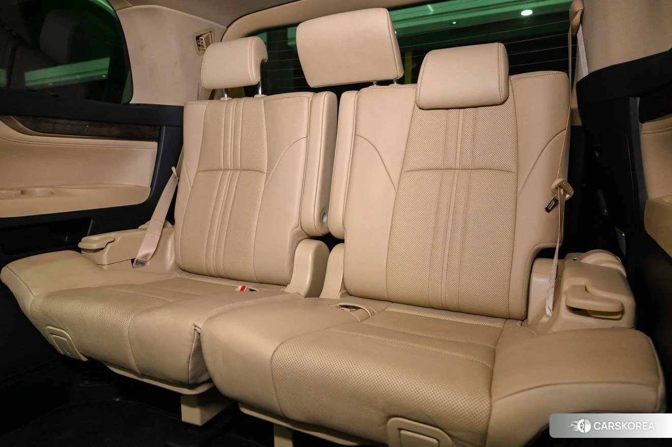 Toyota Alphard 2021 Белый из Китая, фото 2