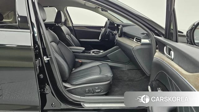 Kia K5 3rd generation 2023 Черный из Кореи, фото 2
