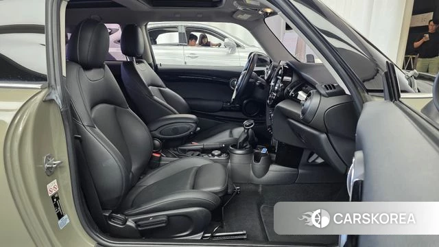Mini Cooper 2019 Зеленый из Кореи, фото 2