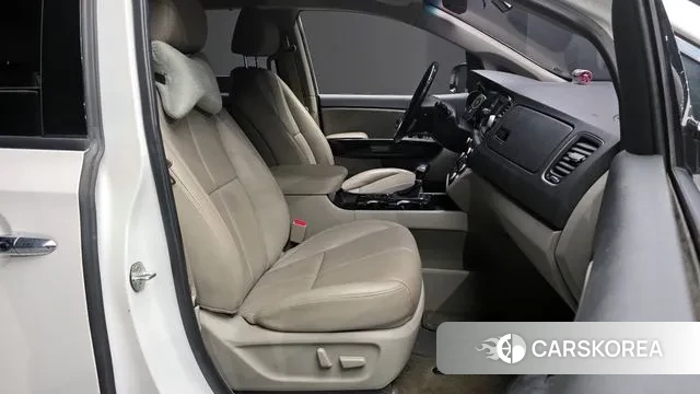 Kia The New Carnival 2019 Белый из Кореи, фото 2