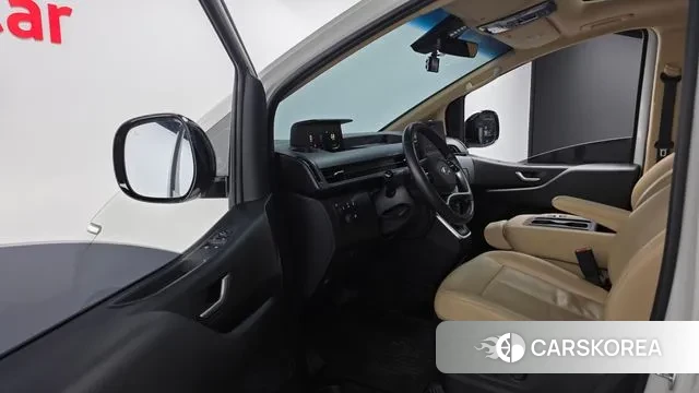 Hyundai Staria 2023 Белый из Кореи, фото 2