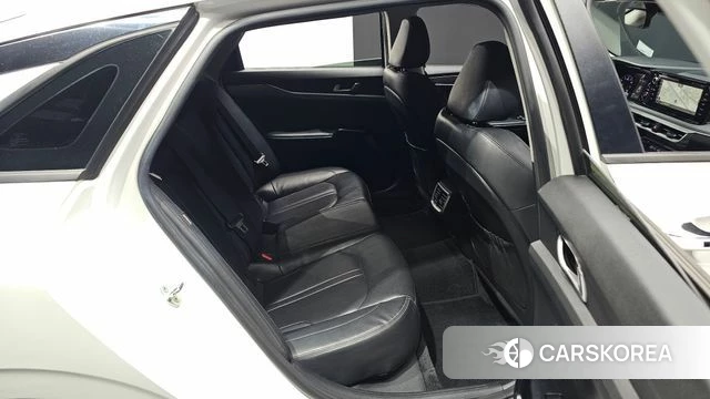 Kia K5 3rd generation 2022 Белый из Кореи, фото 2
