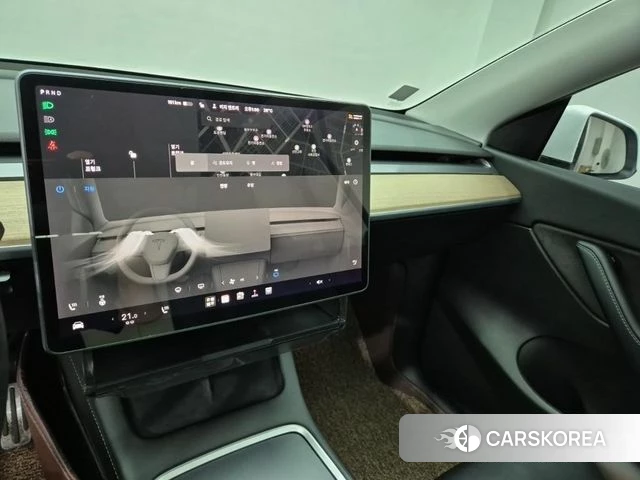 Tesla Model Y 2021 Белый из Кореи, фото 2