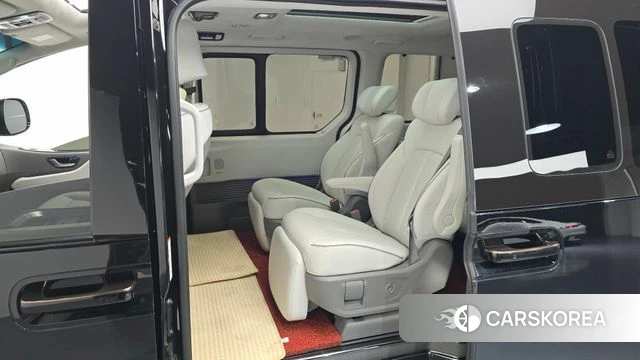 Hyundai Staria 2024 Черный из Кореи, фото 3