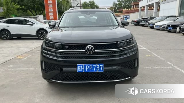 Volkswagen Tavendor 2023 Черный из Китая, фото 2