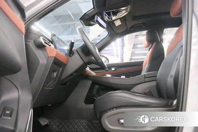 Ford Equator 2025 Серебристо-серый из Китая, фото 2