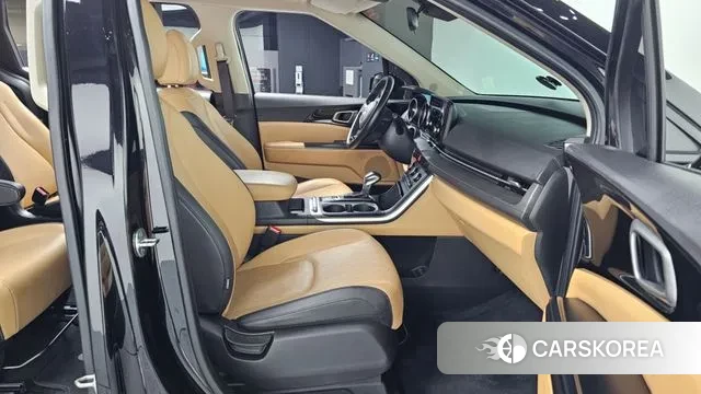 Kia Carnival 4th generation 2022 Черный из Кореи, фото 2