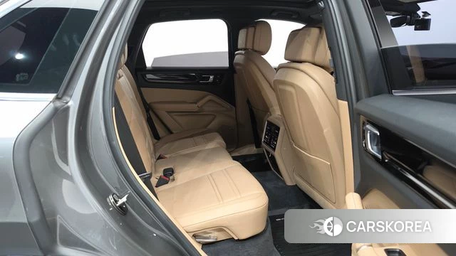 Porsche Cayenne (PO536) 2019 Серый из Кореи, фото 2