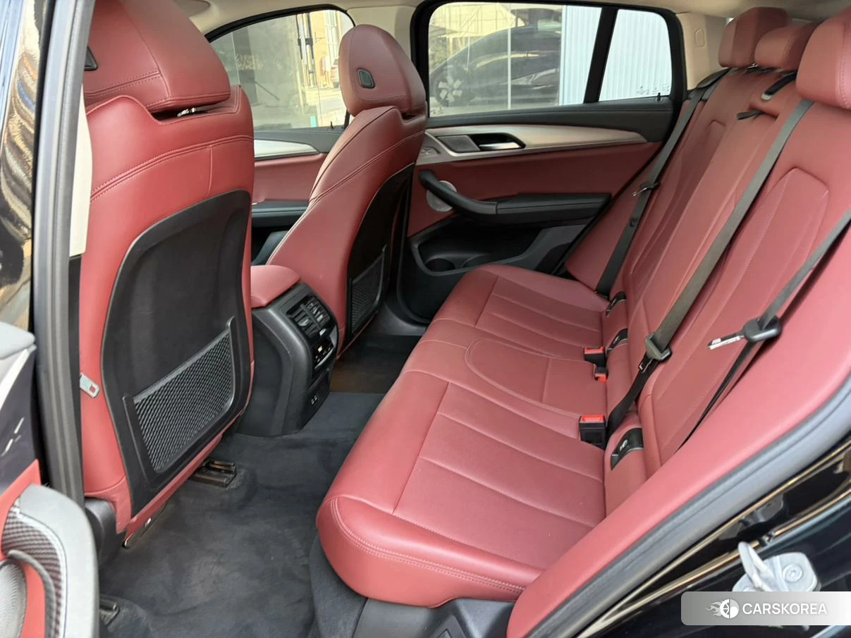 BMW X4 2021 Черный из Китая, фото 2