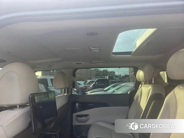 Kia Carnival 4th generation 2021 Серый из Кореи, фото 2