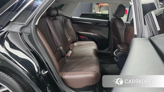 Hyundai Grandeur Hybrid (GN7) 2023 Черный из Кореи, фото 2