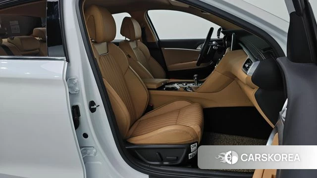 Genesis The New G70 2025 Белый из Кореи, фото 2