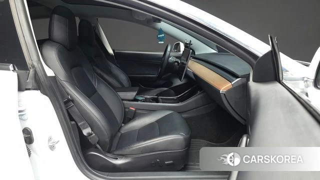 Tesla Model 3 2020 Белый из Кореи, фото 2