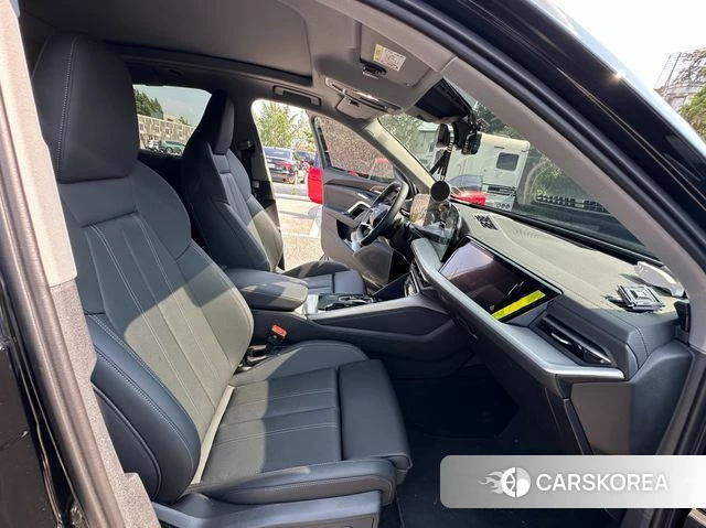 Audi Q5 (80A) 2025 Черный из Кореи, фото 2