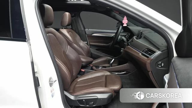 BMW X2 (F39) 2021 Белый из Кореи, фото 2