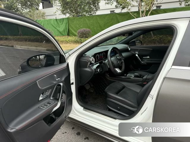 Mercedes-Benz A-Class 2023 Темно-серый из Китая, фото 2