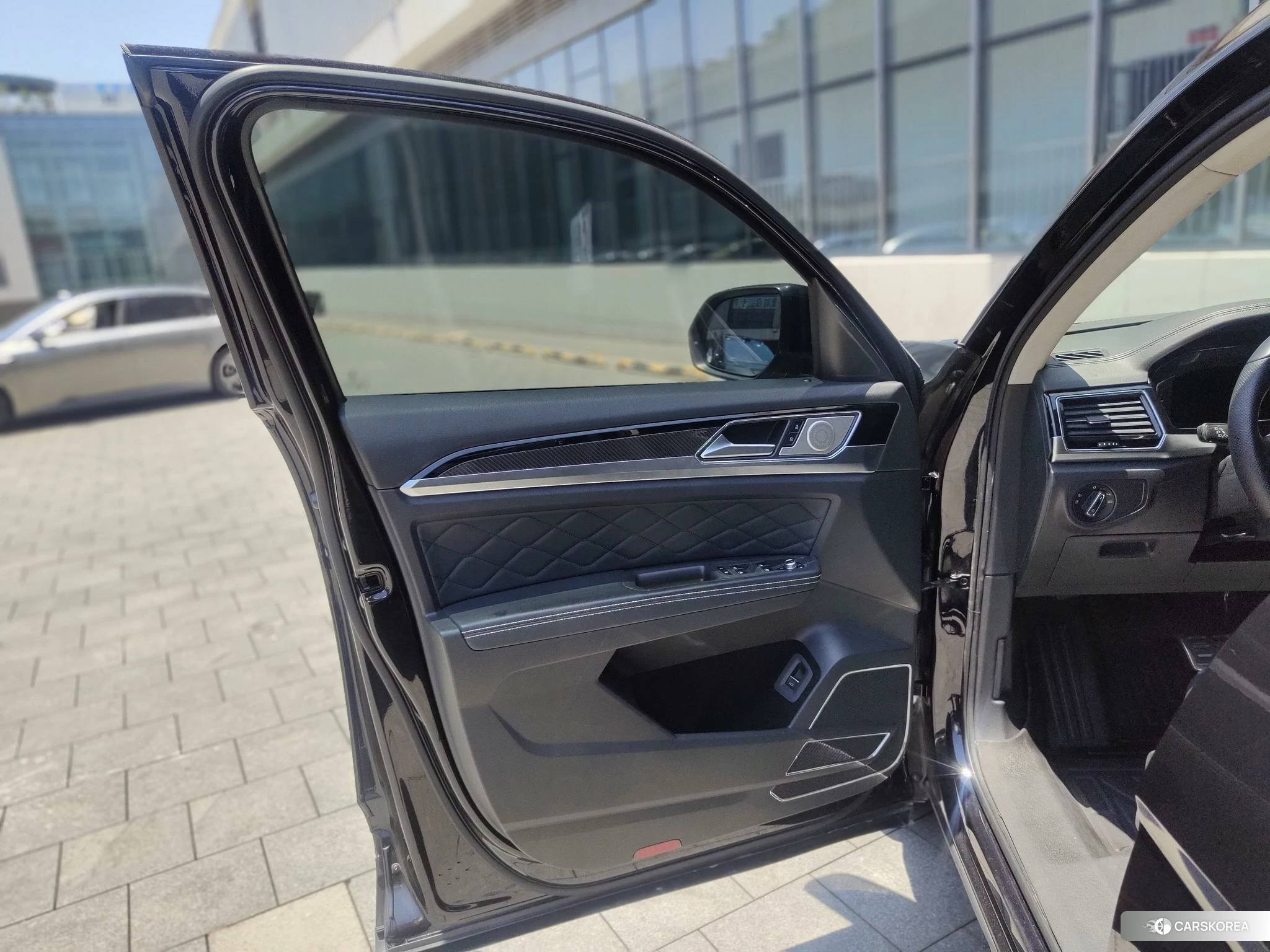 Volkswagen Teramont 2020 Черный из Китая, фото 2