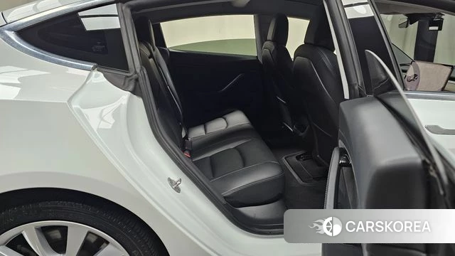 Tesla Model 3 2020 Белый из Кореи, фото 2