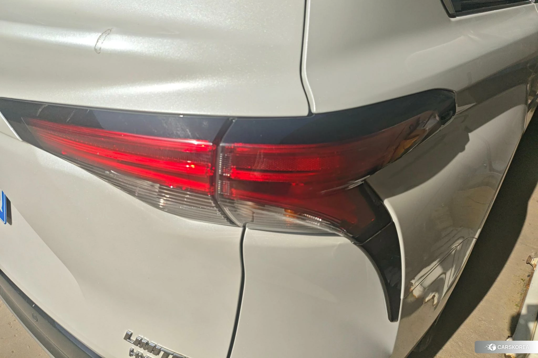 Toyota Sienna 2023 Белый из Китая, фото 2