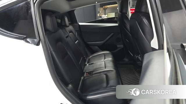 Tesla Model Y 2022 Белый из Кореи, фото 2