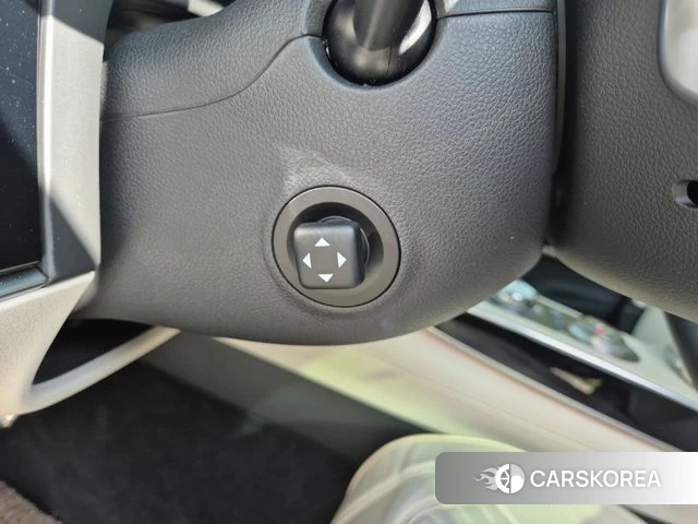 Genesis GV70 2023 Белый из Кореи, фото 2