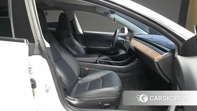 Tesla Model 3 2020 Белый из Кореи, фото 2