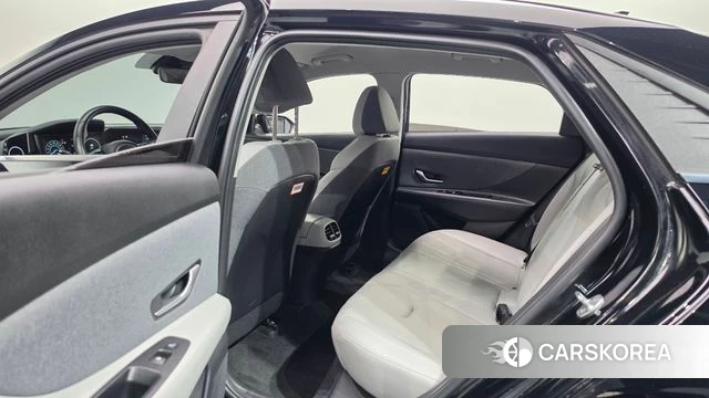 Hyundai Avante (CN7) 2022 Черный из Кореи, фото 2
