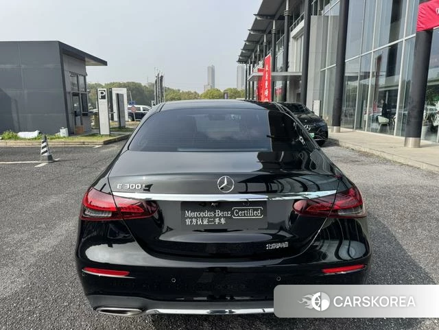 Mercedes-Benz E-Class 2021 Черный из Китая, фото 2