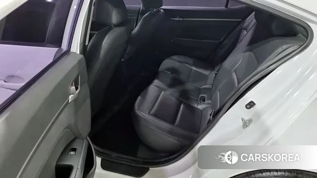 Hyundai Avante AD 2018 Белый из Кореи, фото 2