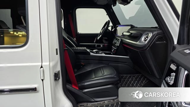 Mercedes-Benz G-Class W463b 2023 Белый из Кореи, фото 2
