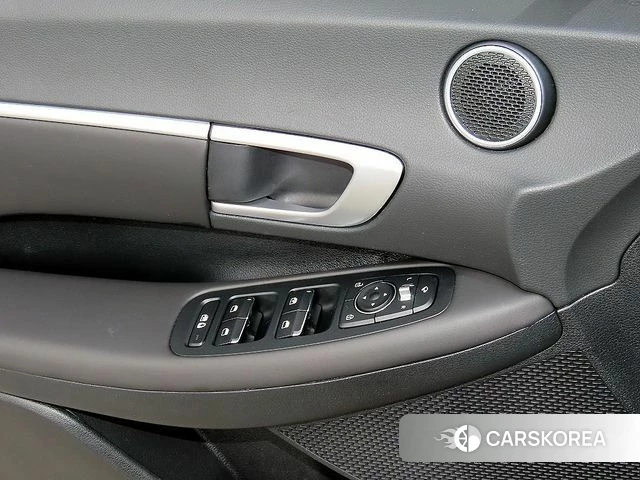 Hyundai Sonata (DN8) 2023 Белый из Кореи, фото 2
