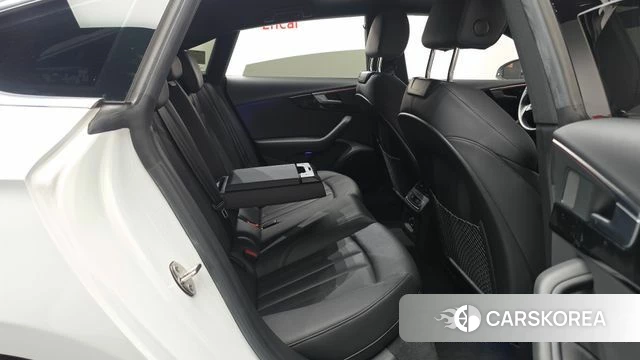 Audi A5 (F5) 2019 Белый из Кореи, фото 2