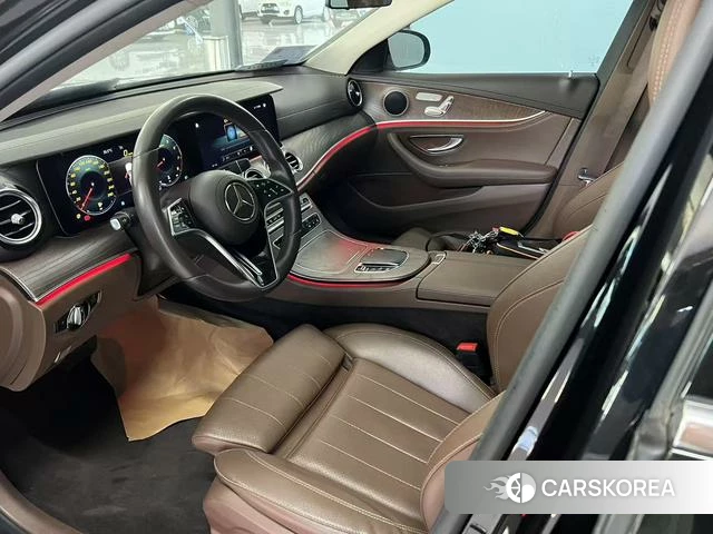 Mercedes-Benz E-Class 2021 Черный из Китая, фото 2