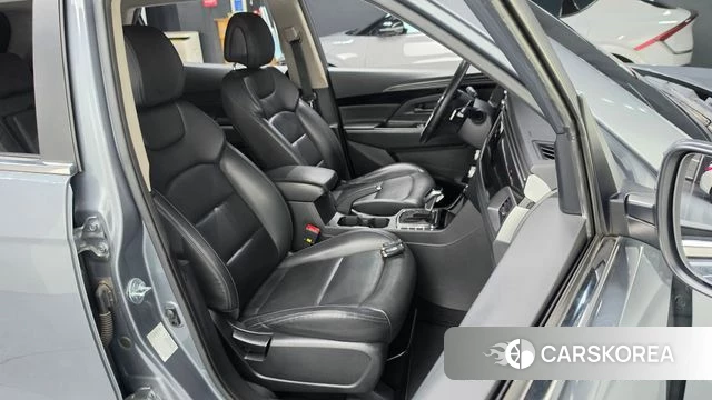 Ssangyong Beautiful Korando 2019 Серый из Кореи, фото 2