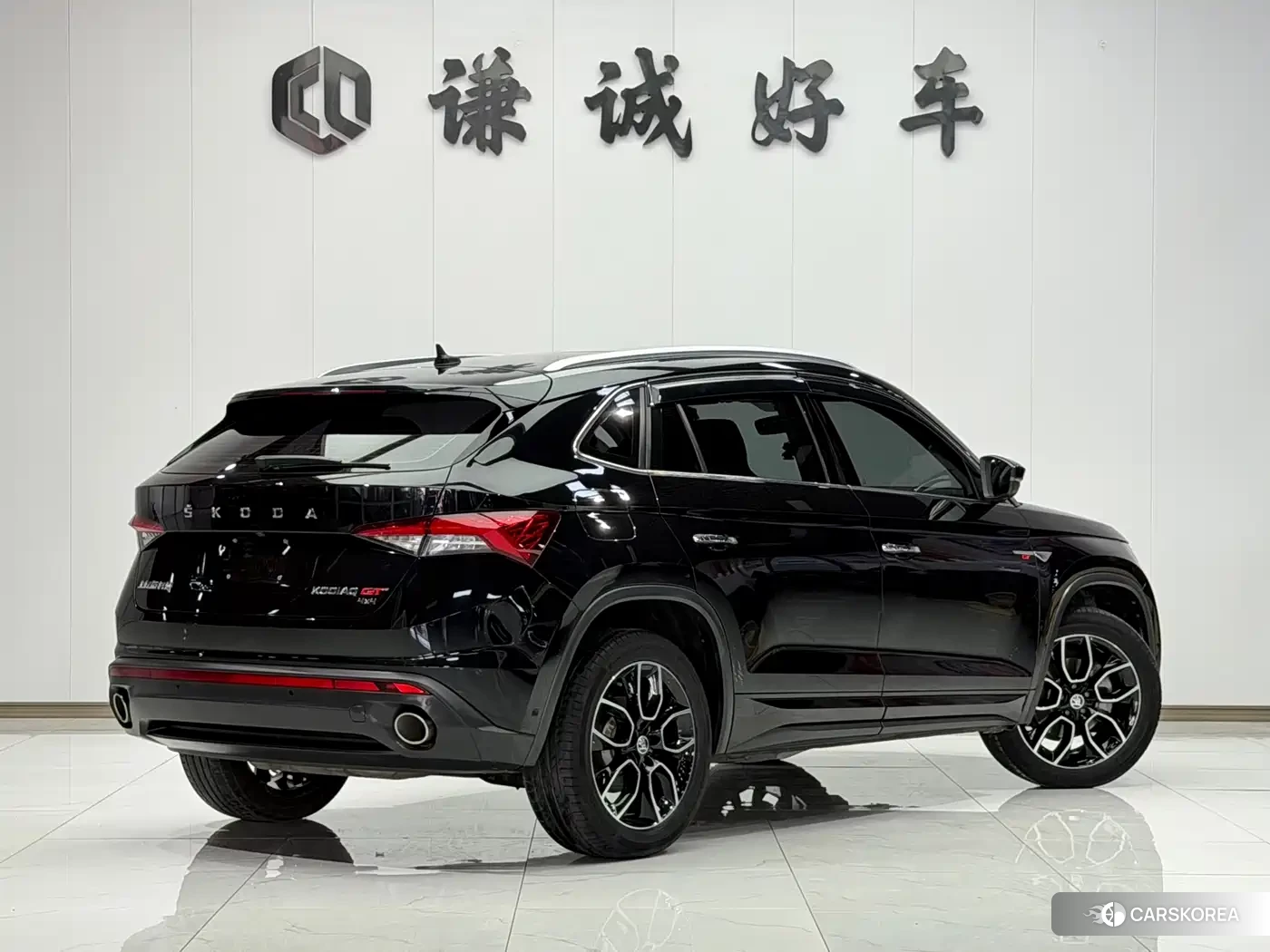 Skoda Kodiaq 2021 Черный из Китая, фото 2