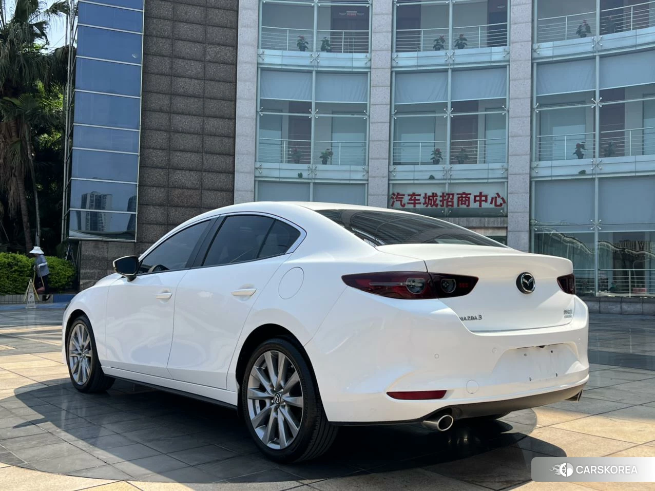 Mazda 3 2021 Белый из Китая, фото 2