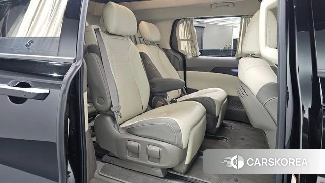 Kia Carnival 4th generation 2023 Черный из Кореи, фото 2