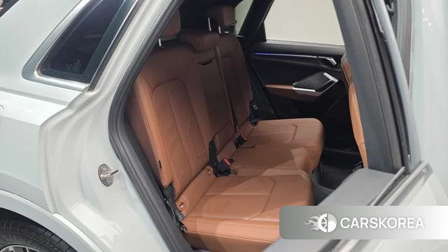 Audi Q3 (F3) 2023 Белый из Кореи, фото 2