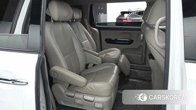 Kia The New Carnival 2018 Белый из Кореи, фото 2