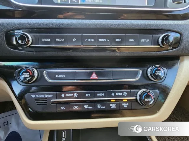 Kia The New Carnival 2019 Белый из Кореи, фото 2