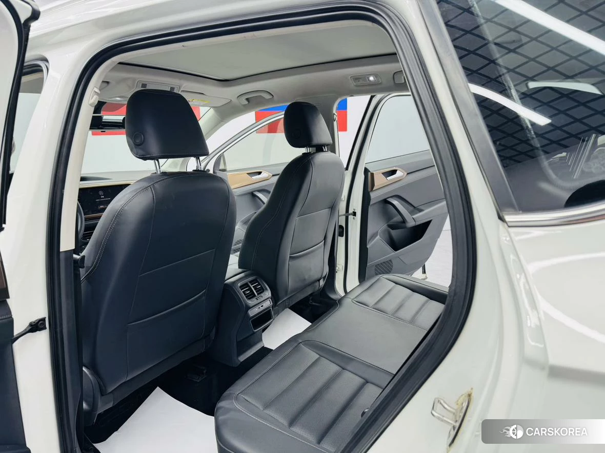 Volkswagen Tharu 2020 Белый из Китая, фото 2