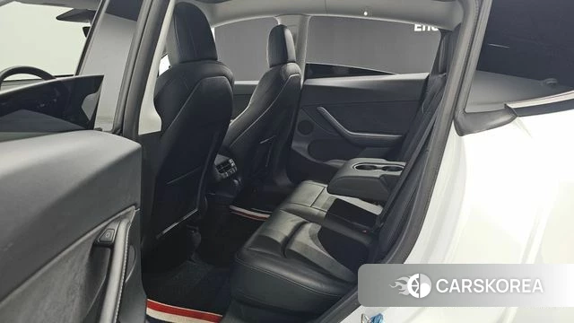Tesla Model Y 2021 Белый из Кореи, фото 2