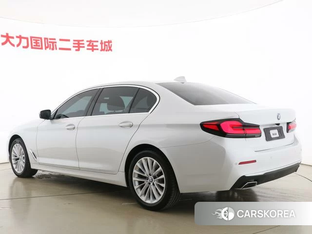 BMW 5 series 2021 Белый из Китая, фото 2