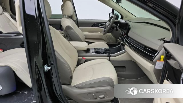 Kia The New Carnival 4th Generation 2025 Черный из Кореи, фото 2