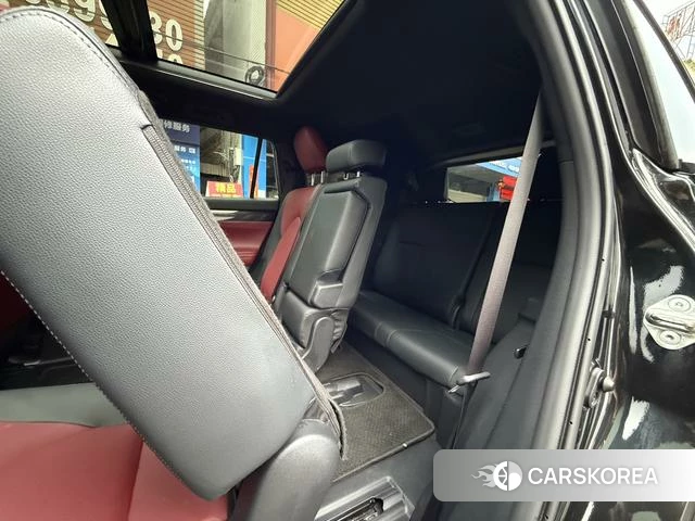 Toyota Crown 2021 Черный из Китая, фото 2