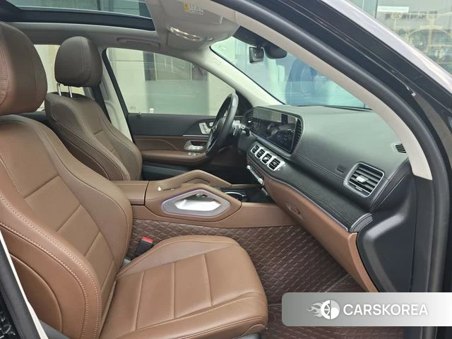 Mercedes-Benz GLE 2024 Черный из Китая, фото 2